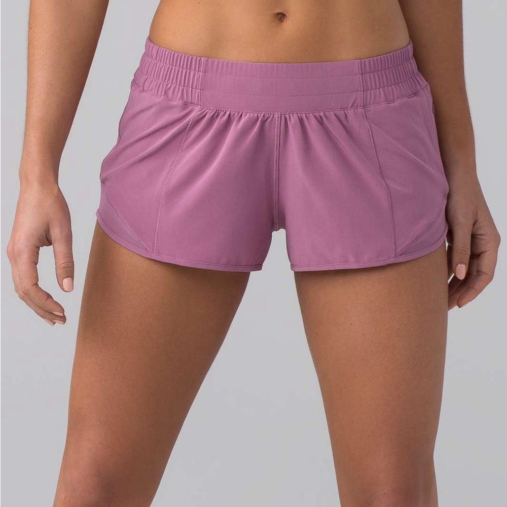Lululemon Hotty Hot 2.5” LR Shorts